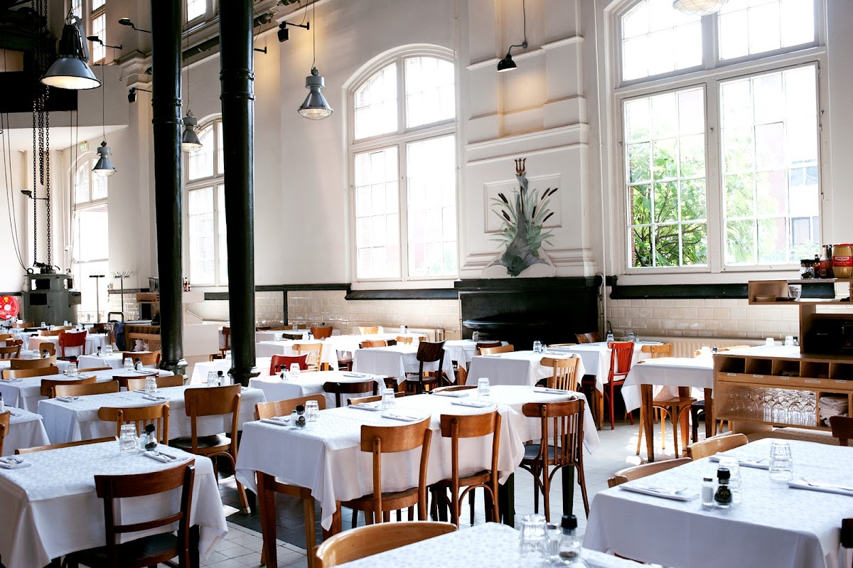 Cafetería-restaurante de Ámsterdam
