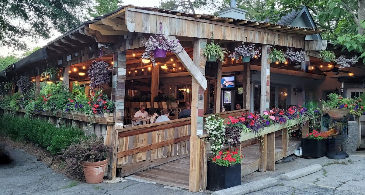 Treehouse Restaurant and Pub
