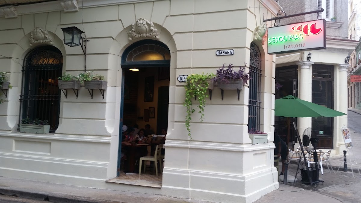 5 Esquinas Trattoria