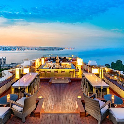 Maderi̇a Sushi̇ Bar
