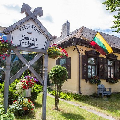 RoseHip Vegan Bistro